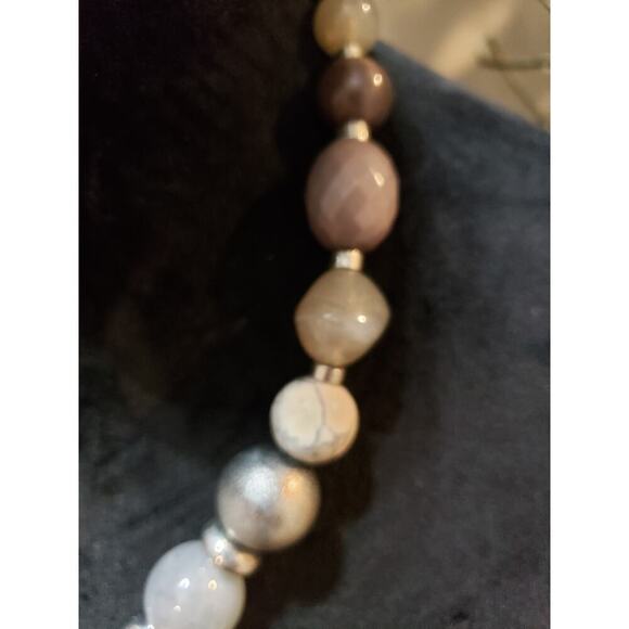 Women's Chunky Mixed Bead Statement Necklace Neutral Tones Lobster Clasp - Picture 3 of 5